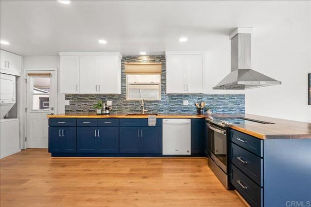 8975 Lawrence Welk Drive SPC 195, Escondido, CA 92026