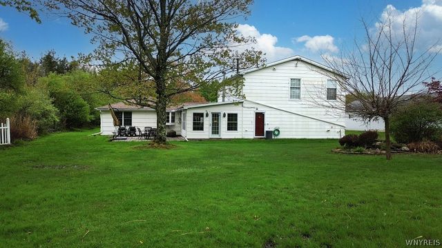 1242 Church Road, Evans, NY 14006