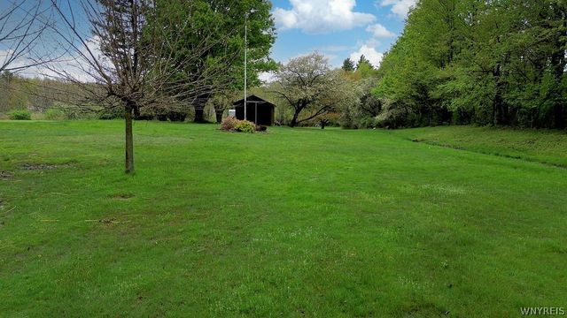 1242 Church Road, Evans, NY 14006