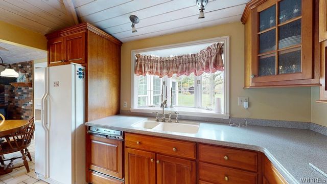 1242 Church Road, Evans, NY 14006