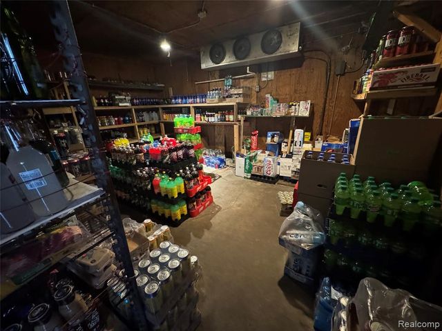 2702 N Franklin Avenue, Flint, MI 48506