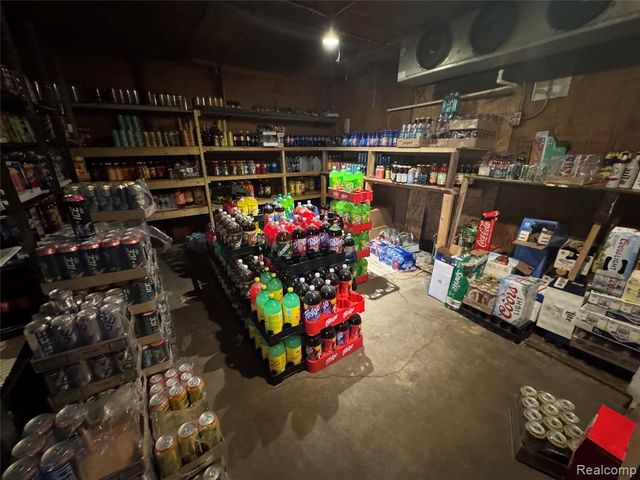 2702 N Franklin Avenue, Flint, MI 48506