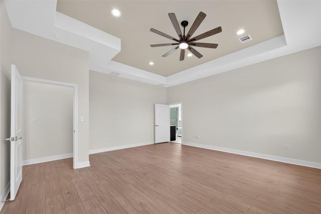 7717 Prairie Street, Hitchcock, TX 77563