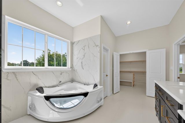 7717 Prairie Street, Hitchcock, TX 77563