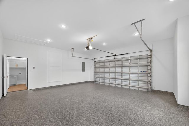 7717 Prairie Street, Hitchcock, TX 77563