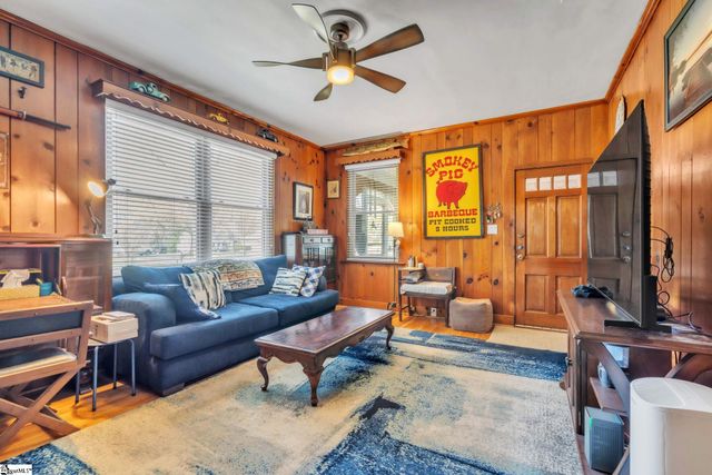 161 E Victoria Road, Spartanburg, SC 29301