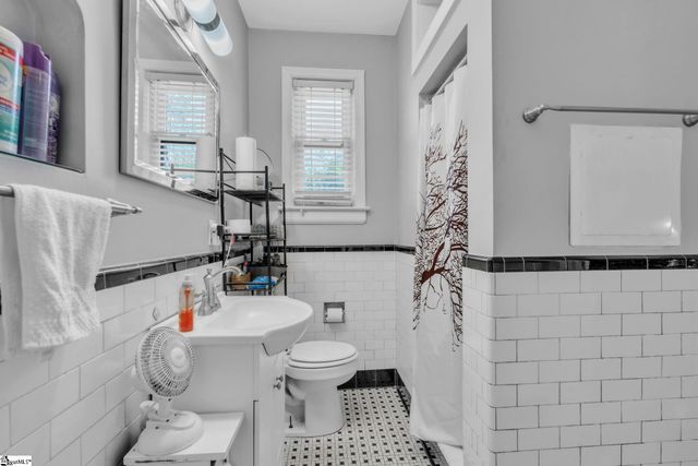 161 E Victoria Road, Spartanburg, SC 29301