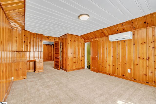 161 E Victoria Road, Spartanburg, SC 29301