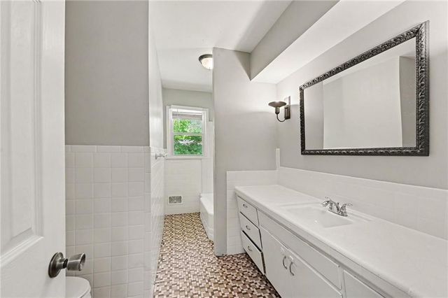 10508 E 82nd Street, Raytown, MO 64138