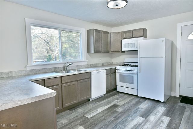 247 Township Road 306, Hammondsville, OH 43930