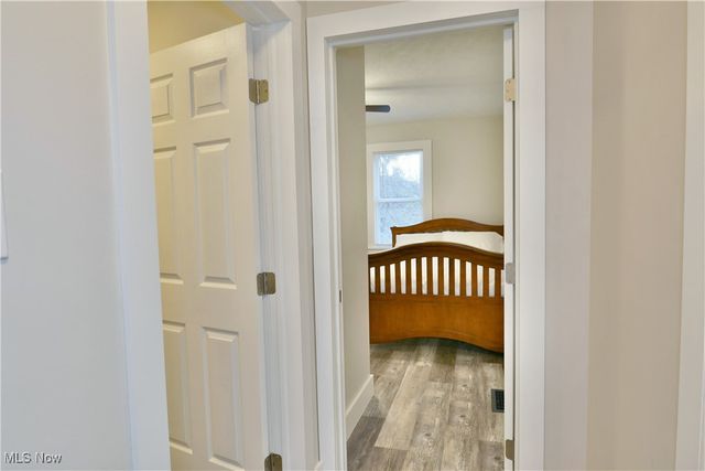 247 Township Road 306, Hammondsville, OH 43930