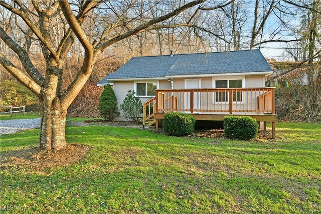 247 Township Road 306, Hammondsville, OH 43930
