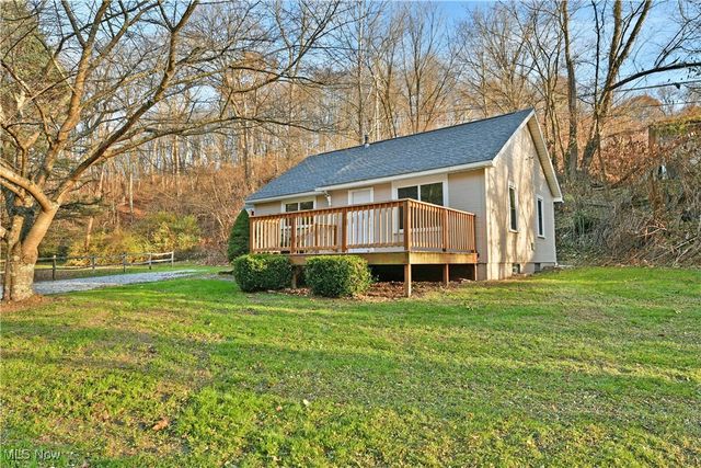 247 Township Road 306, Hammondsville, OH 43930