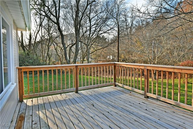 247 Township Road 306, Hammondsville, OH 43930