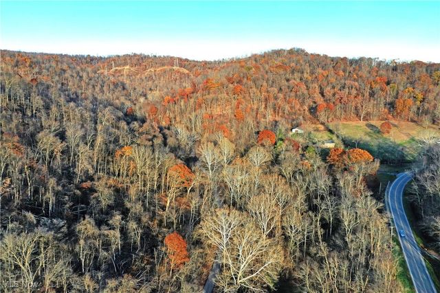 247 Township Road 306, Hammondsville, OH 43930