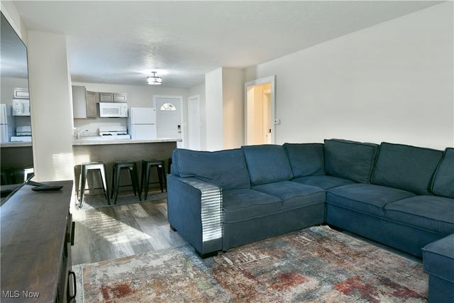 247 Township Road 306, Hammondsville, OH 43930