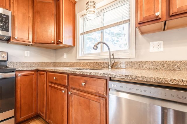 9 Byron Ave, Methuen, MA 01844