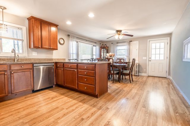 9 Byron Ave, Methuen, MA 01844