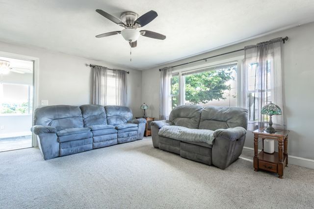 9 Byron Ave, Methuen, MA 01844