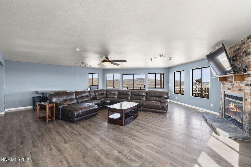 Image 4 of property listing at 9906 N Virginia Street, Reno, NV 89506