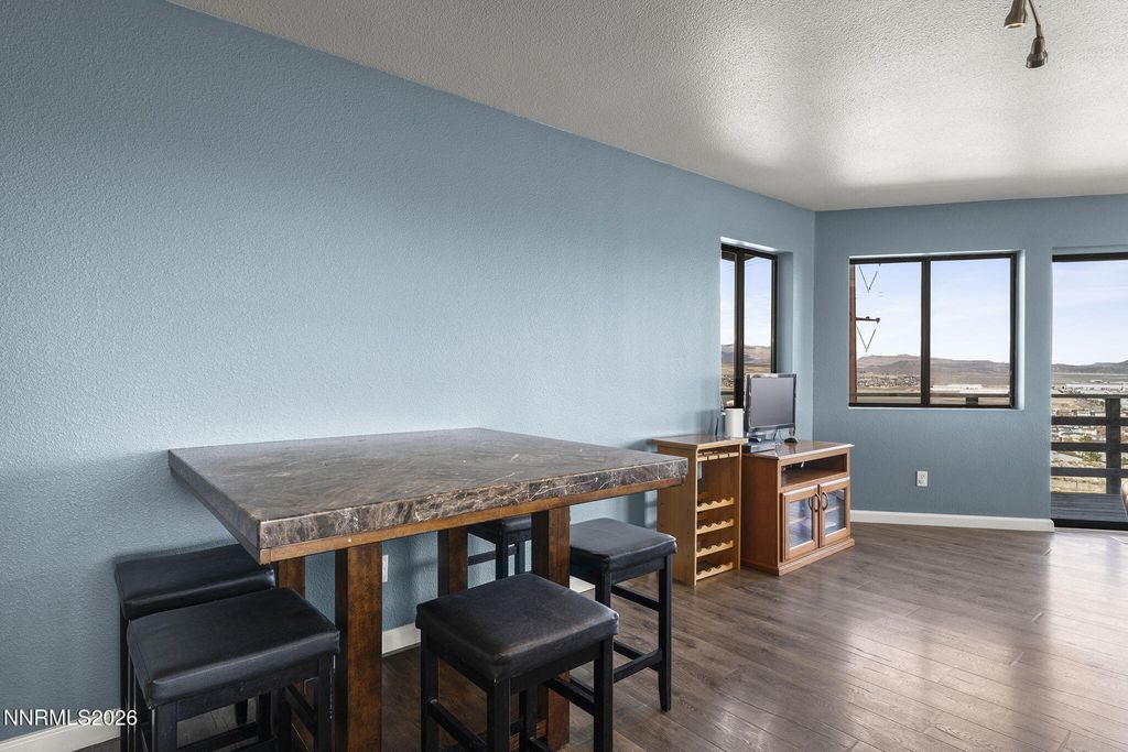 Image 6 of property listing at 9906 N Virginia Street, Reno, NV 89506