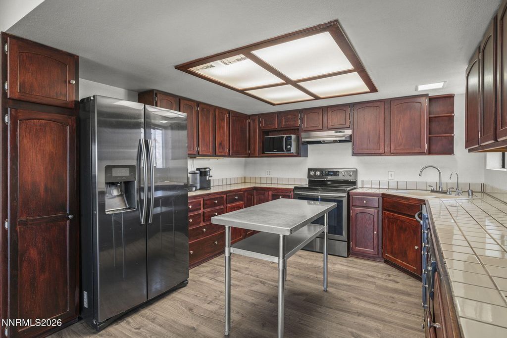 Image 8 of property listing at 9906 N Virginia Street, Reno, NV 89506