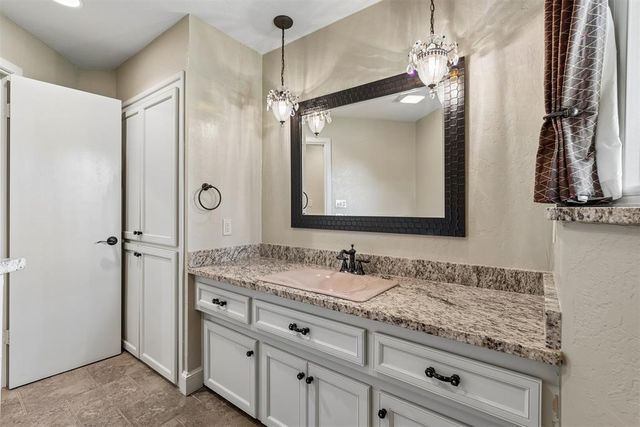 2661 Cedar Oak Drive, Edmond, OK 73013