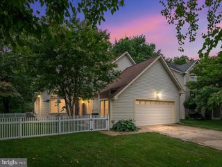 9337 CREEKVIEW DR, Laurel, MD 20708