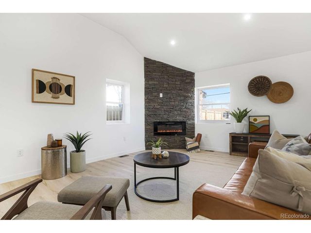 1235 S Irving St, Denver, CO 80219