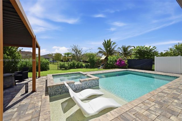 1322 Timber Reap Trail, Loxahatchee, FL 33470