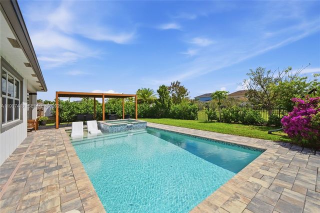 1322 Timber Reap Trail, Loxahatchee, FL 33470