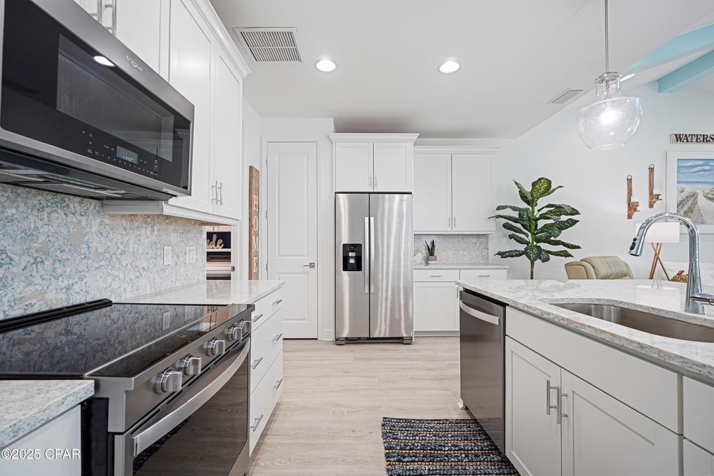 Image 12 of property listing at 8341 Fins Up Court, Panama City Beach, FL 32413