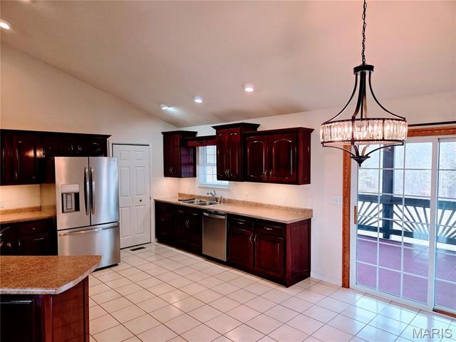 222 Valley View Drive, Cuba, MO 65453