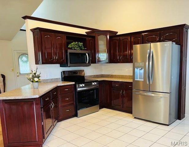 222 Valley View Drive, Cuba, MO 65453