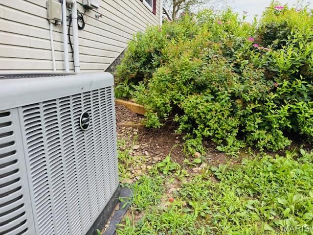 222 Valley View Drive, Cuba, MO 65453