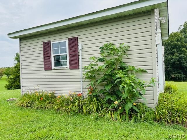 222 Valley View Drive, Cuba, MO 65453