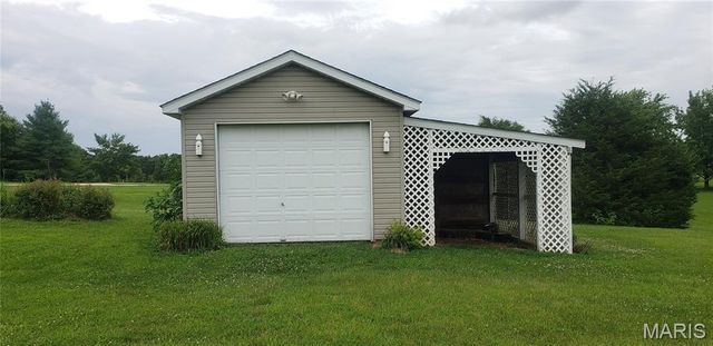 222 Valley View Drive, Cuba, MO 65453