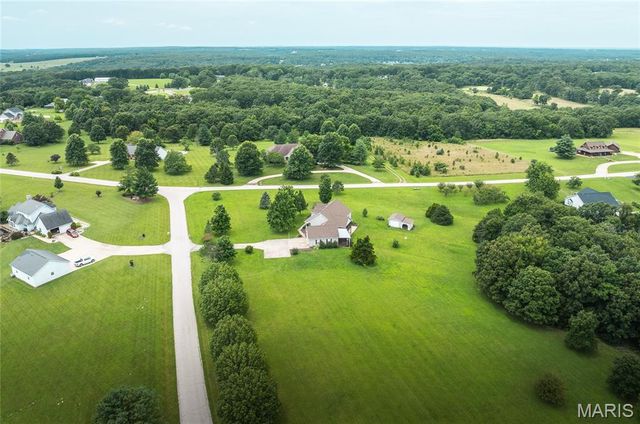 222 Valley View Drive, Cuba, MO 65453