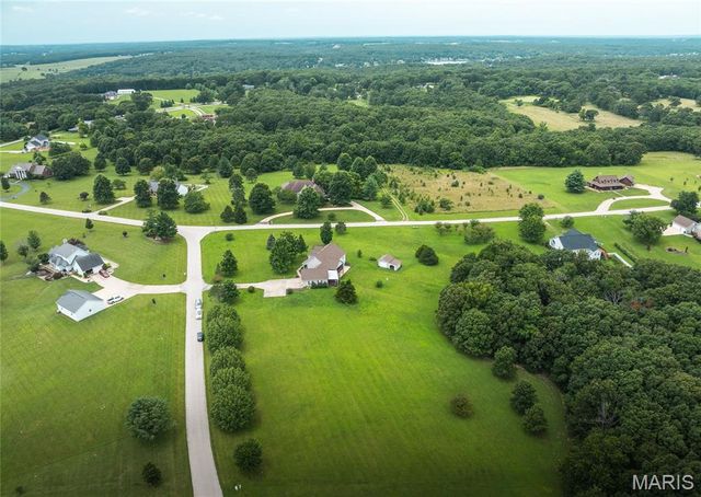 222 Valley View Drive, Cuba, MO 65453