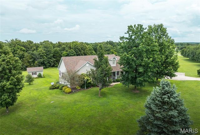 222 Valley View Drive, Cuba, MO 65453