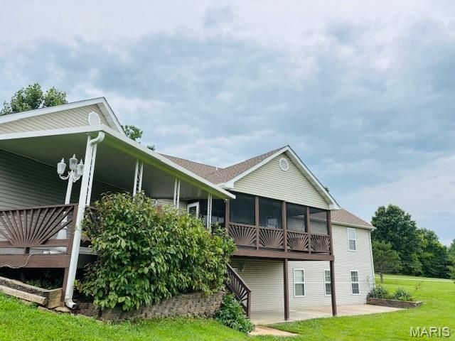 222 Valley View Drive, Cuba, MO 65453