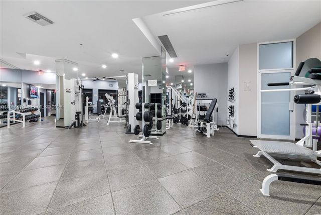 1581 Brickell Ave 2302, Miami, FL 33129