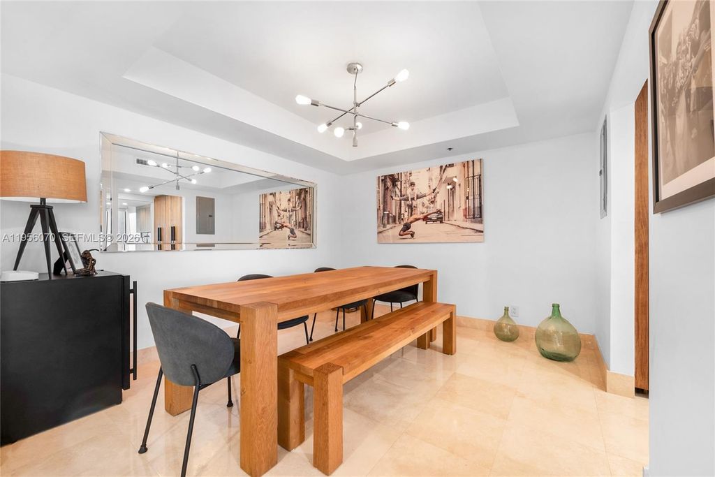 Image 11 of property listing at 1581 Brickell Ave 2302, Miami, FL 33129