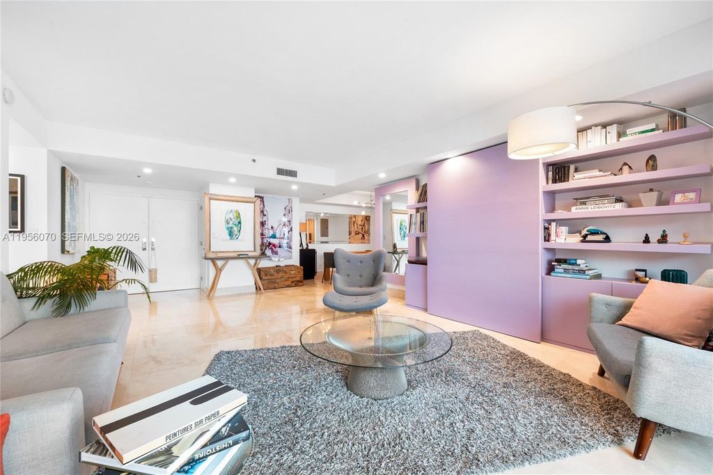 Image 12 of property listing at 1581 Brickell Ave 2302, Miami, FL 33129