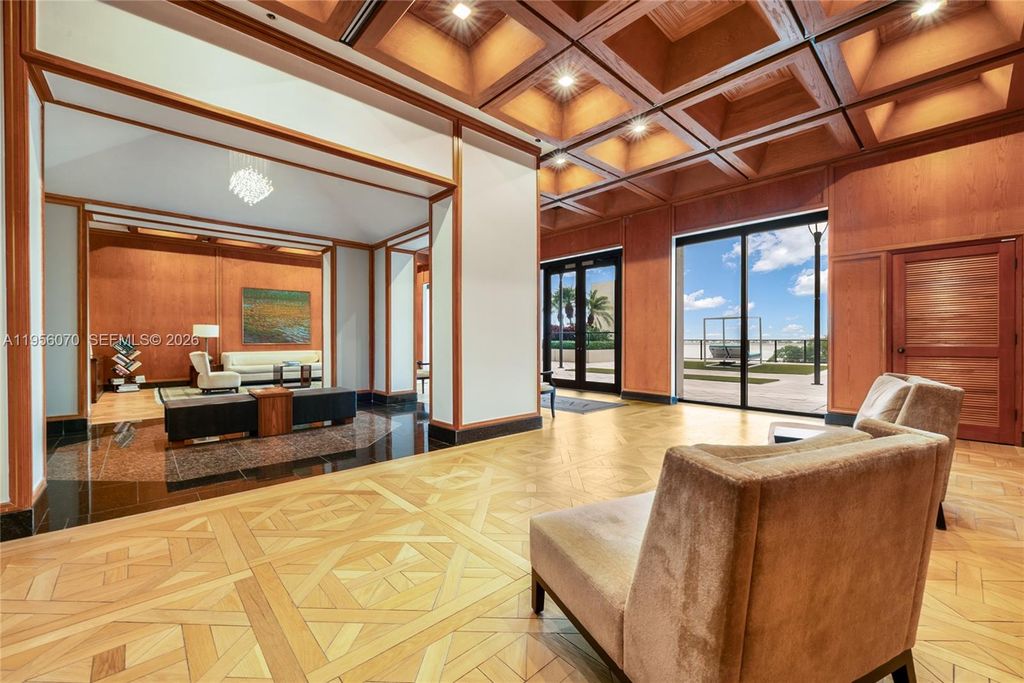 Image 30 of property listing at 1581 Brickell Ave 2302, Miami, FL 33129