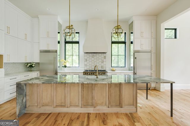 551 Sunset Drive, Norcross, GA 30071