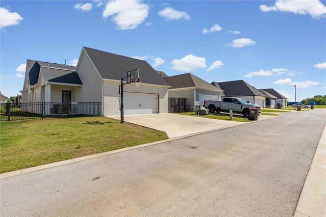 6781 Summer Hill Cove, Springdale, AR 72762