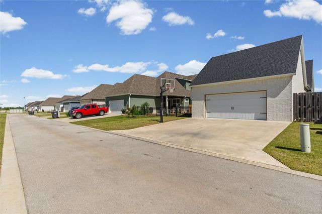 6781 Summer Hill Cove, Springdale, AR 72762