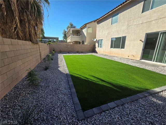 8489 Galliano Avenue, Las Vegas, NV 89117