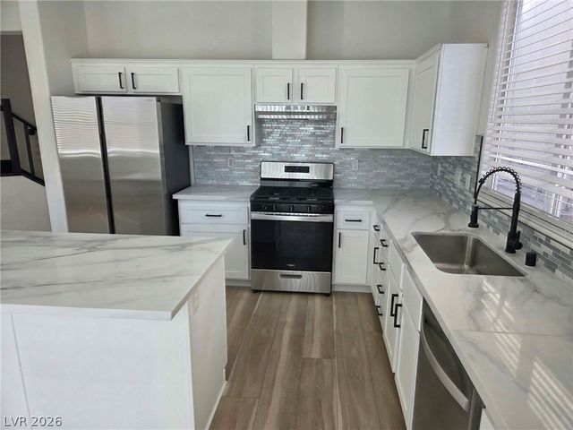8489 Galliano Avenue, Las Vegas, NV 89117
